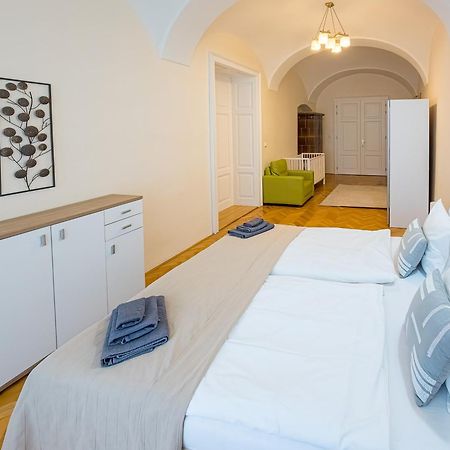 Luxury Vincents Apartments Košice Exteriér fotografie